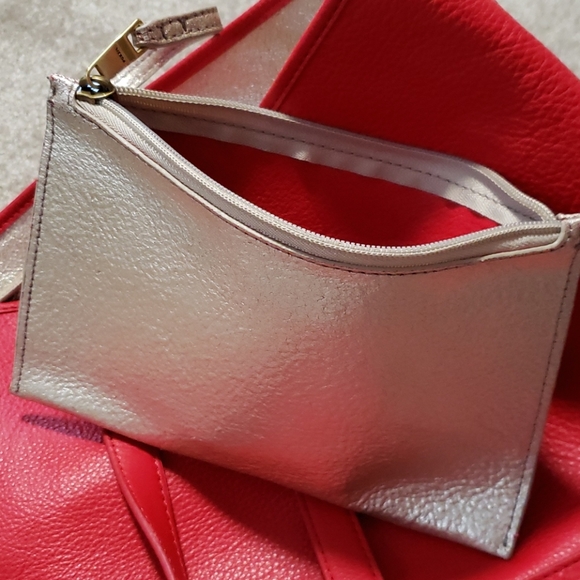 Fossil Leather Tote Purse - Picture 3 of 7